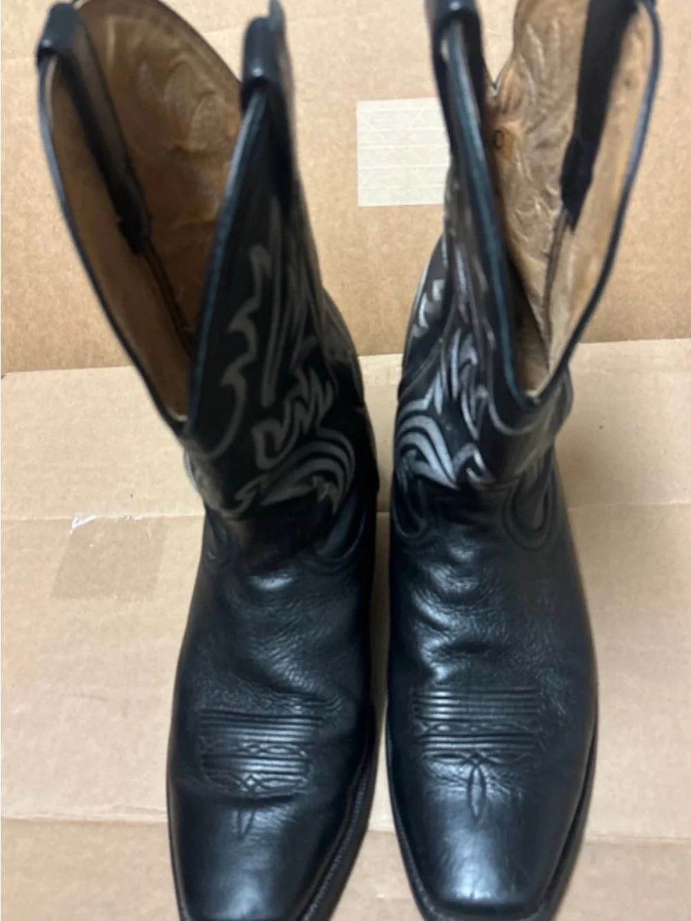 Ariat cowboy boots